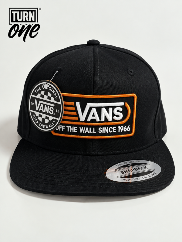 Gorra Vans Wall [Negra]